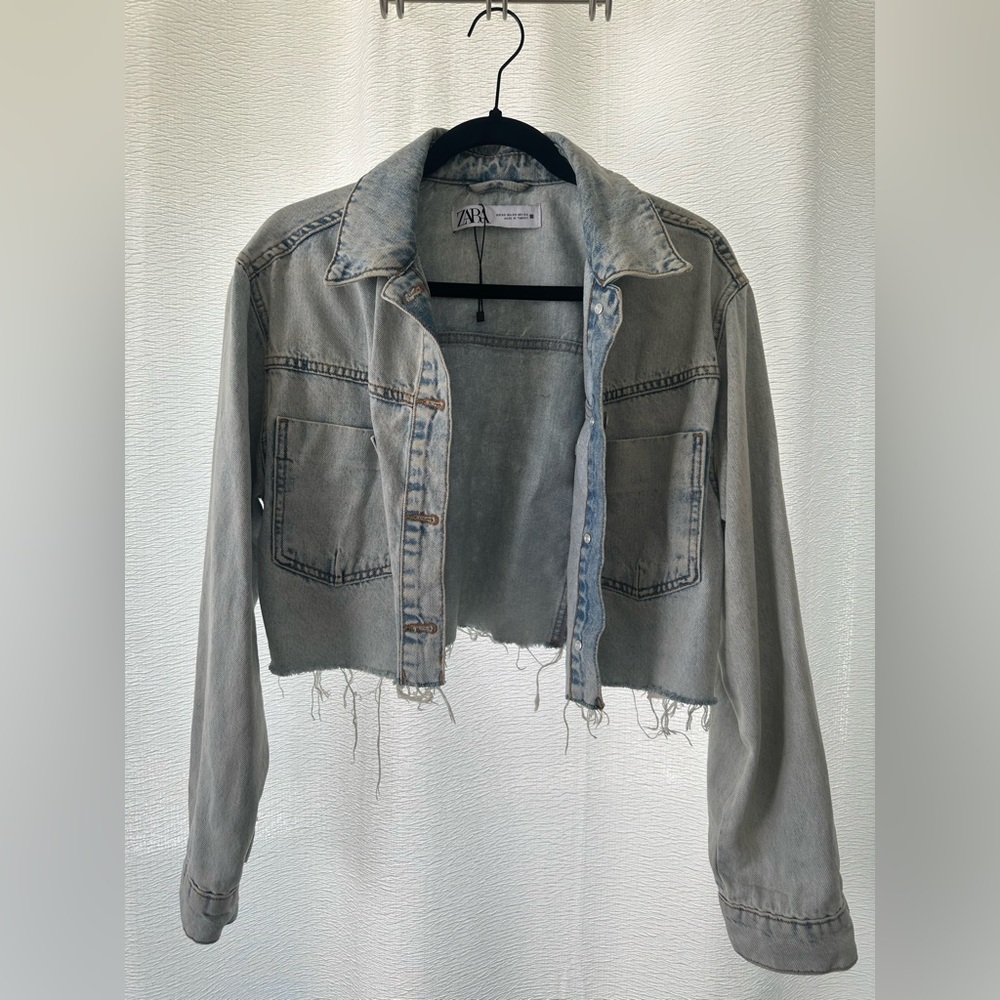 Zara Cropped Light Denim Jacket with Raw Hem